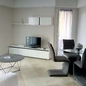 https://crystal-palace.fr-provencehotel.com